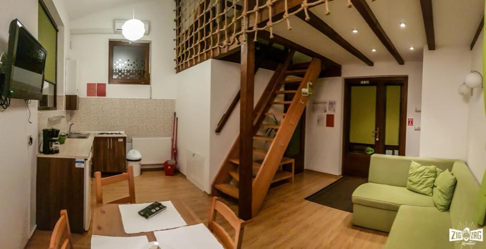 Horizont Panzio Bed and Breakfast Odorheiu Secuiesc Exteriör bild